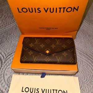 Louis Vuitton Sarah Long Wallet